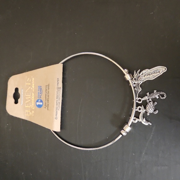 Disney charm bracelet - Picture 1 of 3